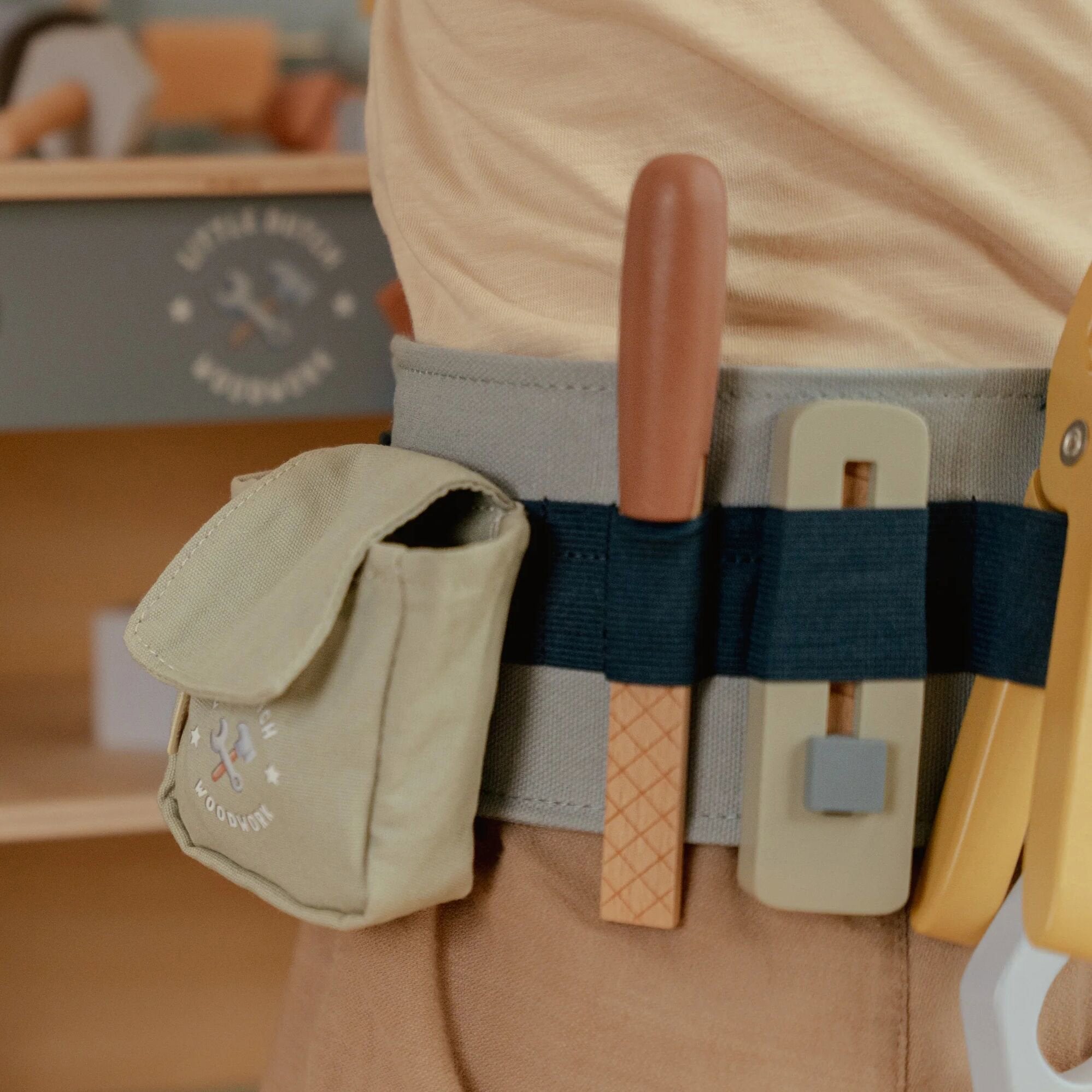 Multicolor Wooden Tool Belt LD2543