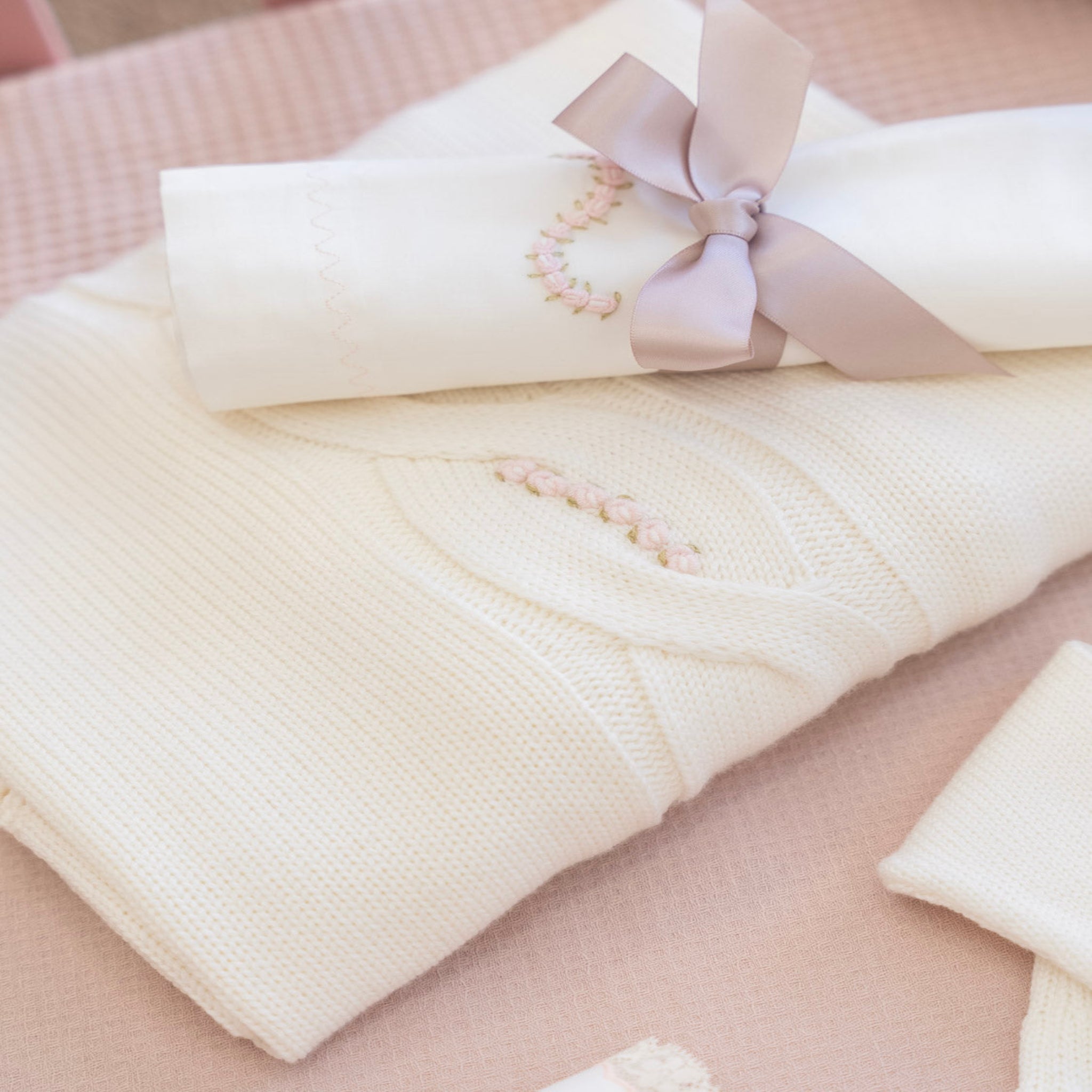 Pure Wool Blanket with Braided Embroidery OLLY - Piccola Giuggiola OLLY/CO-R