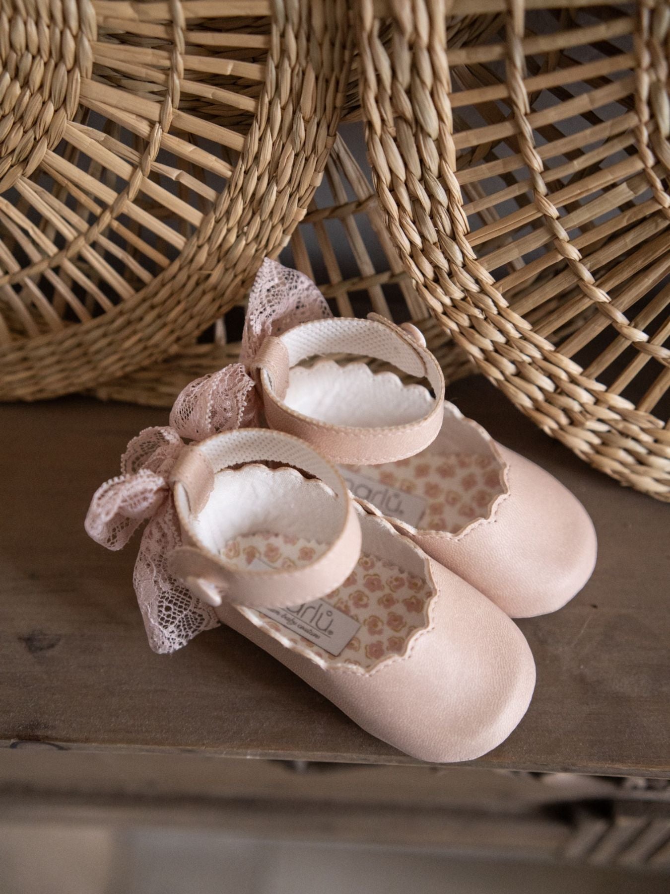 Pink Fabric Ballerina Shoes for Girls EN823SC
