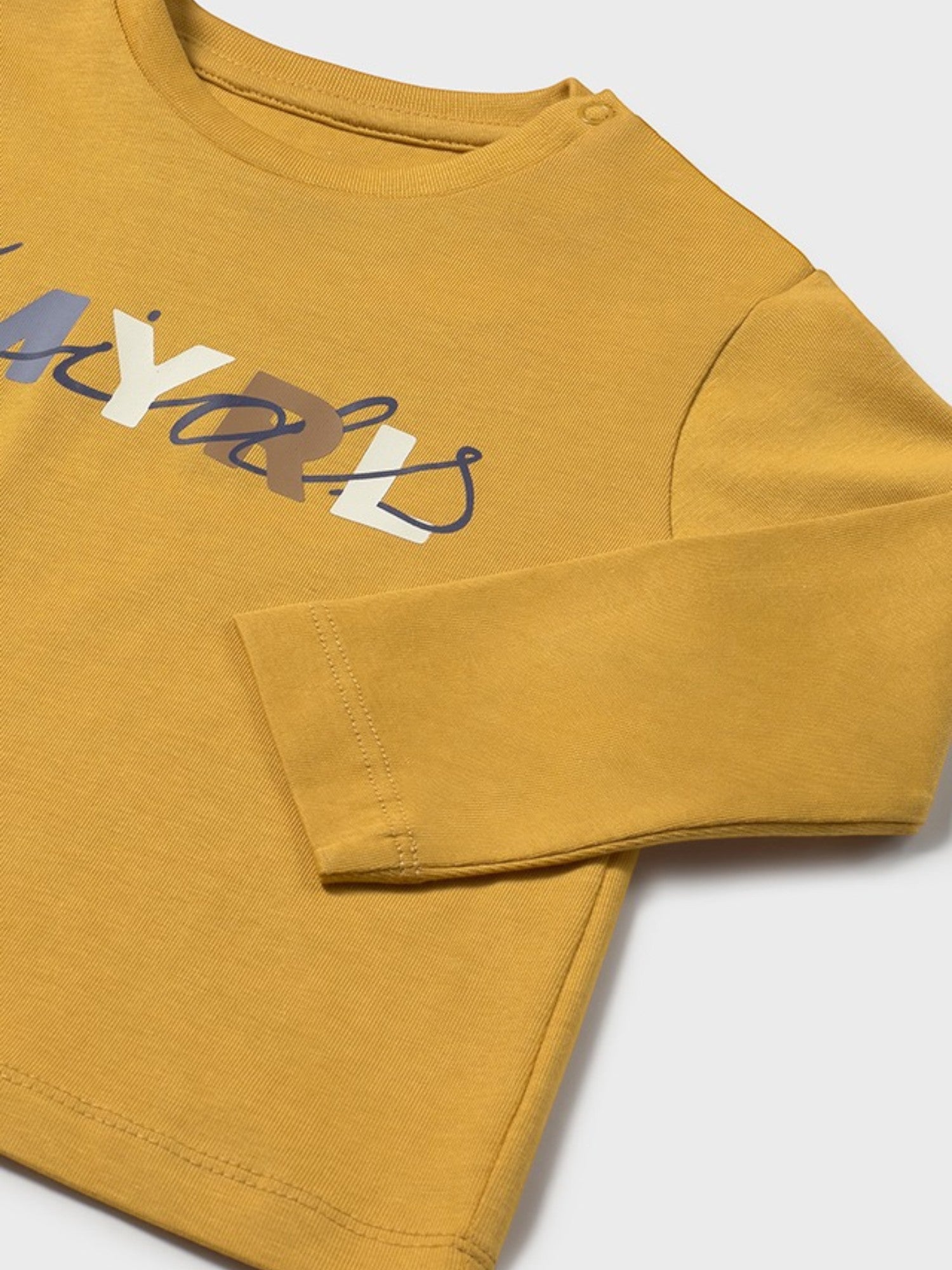 Basic yellow boy's t-shirt, size 108/28.