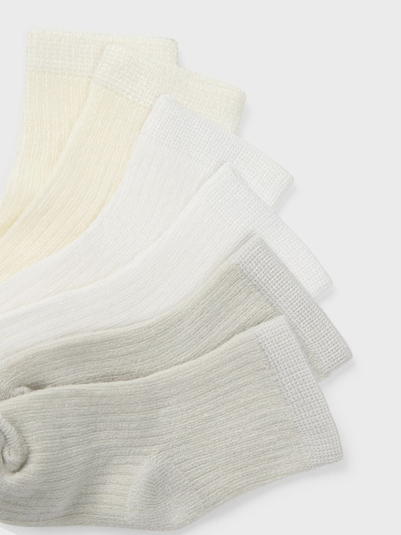 Set of 6 White Socks 9707/B