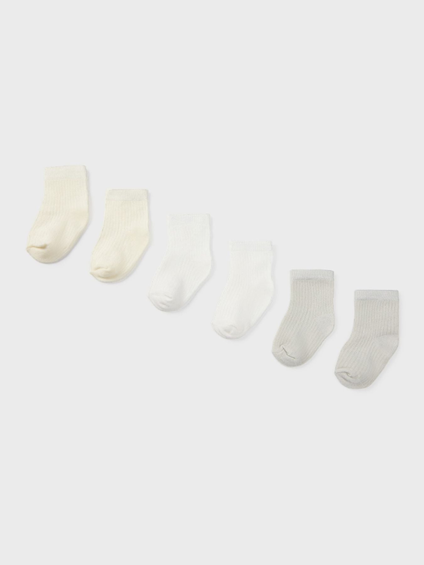 Set of 6 White Socks 9707/B