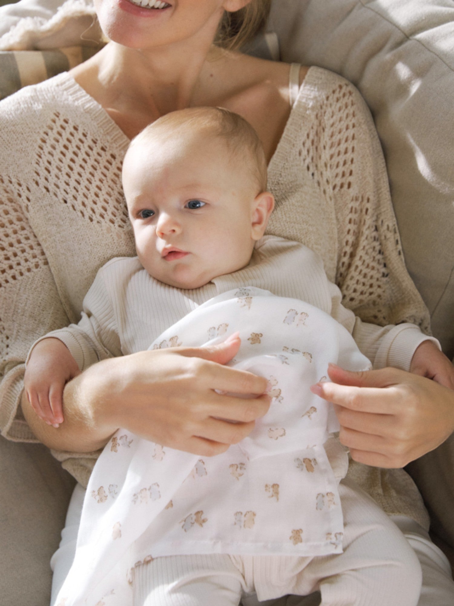 Set of small gauzes for newborns, Ecru 9872/E