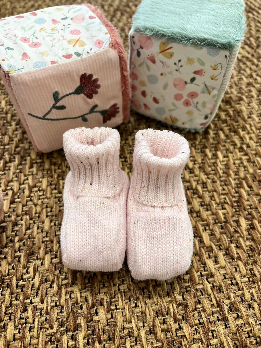 Pink Newborn Baby Slippers IF44S