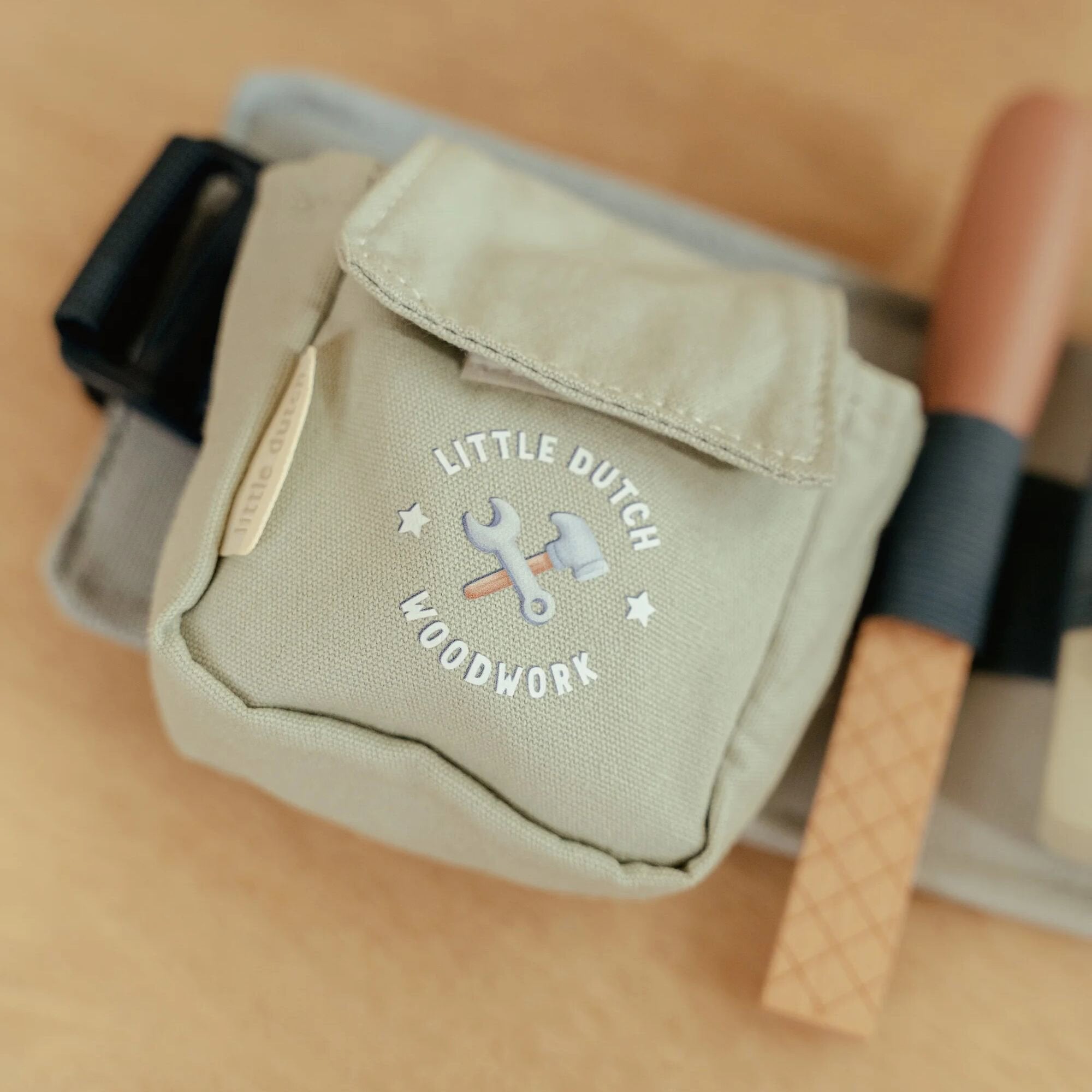 Multicolor Wooden Tool Belt LD2543