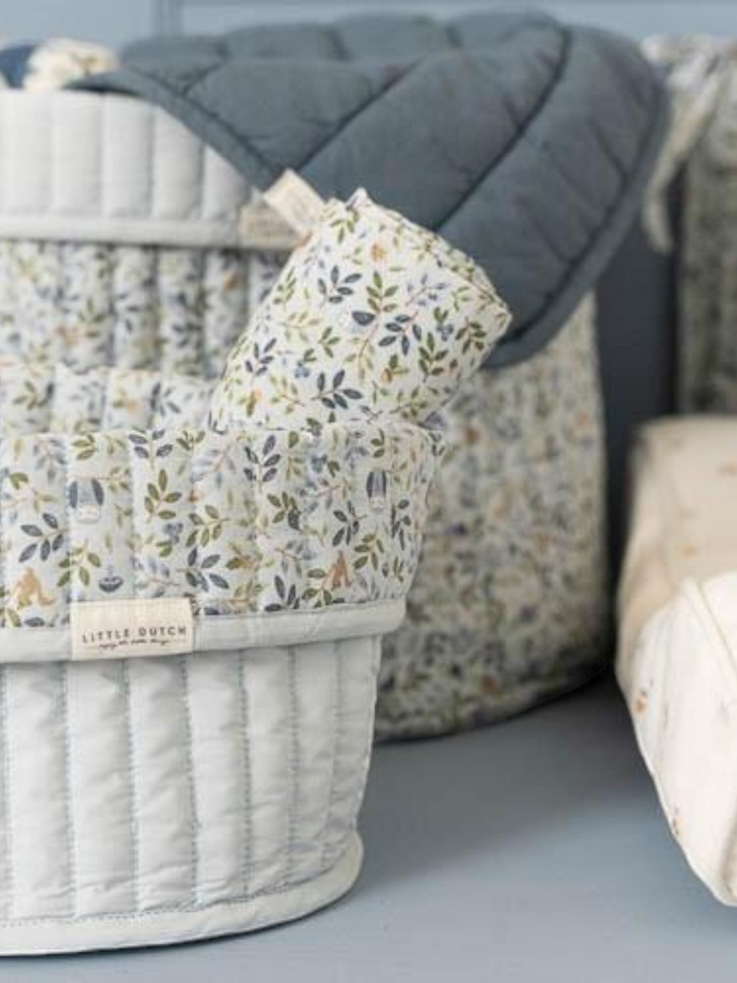 Cesto portaoggetti trapuntato piccolo Forest Adventure (reversibile) - Amici della foresta  BLU TE30944030 -  NANU' BABY