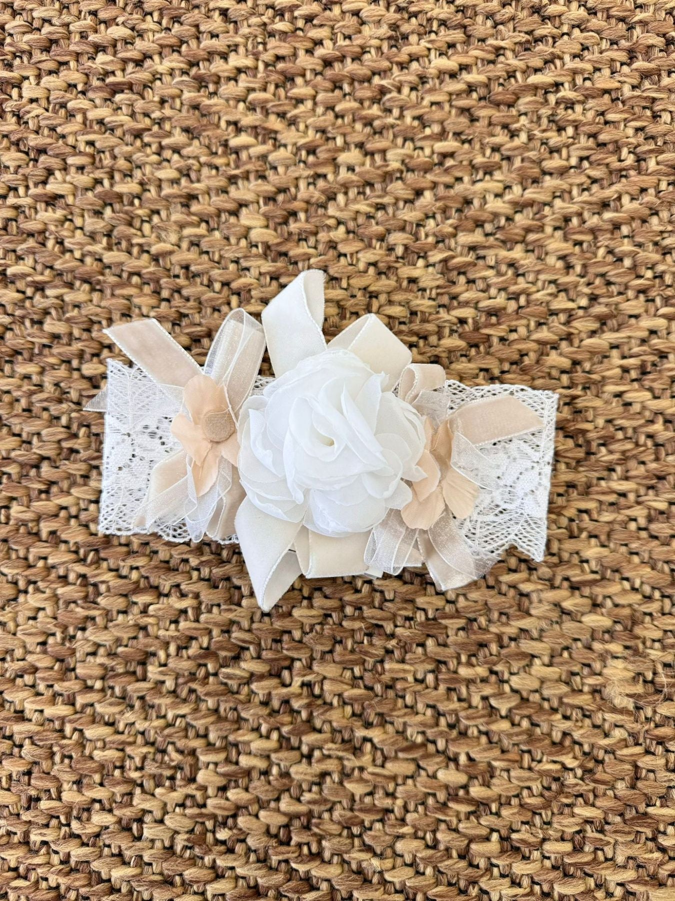 Vanilla Flower Ceremony Band IK329FA