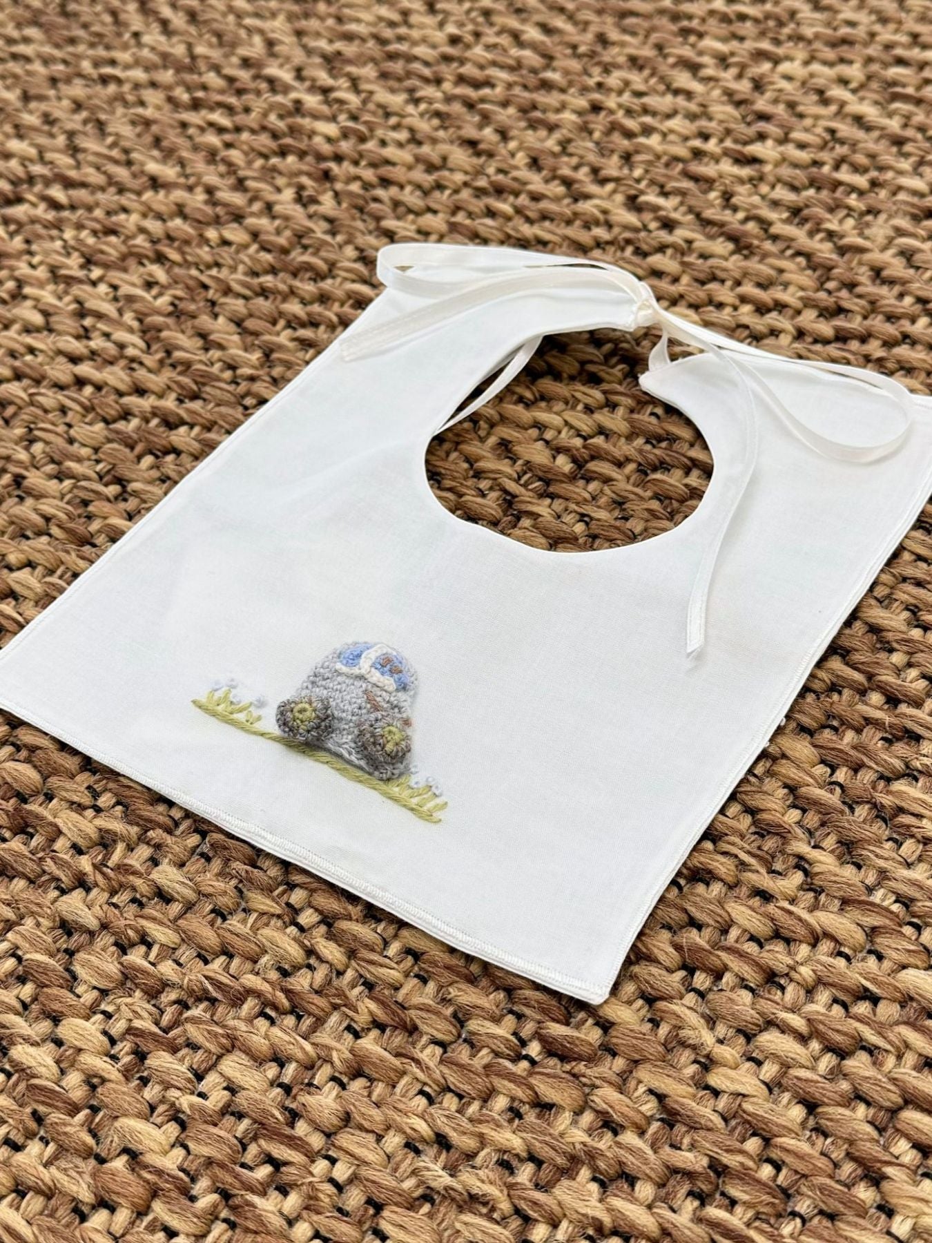 Ivory Baby Car Bib ETNA 9081