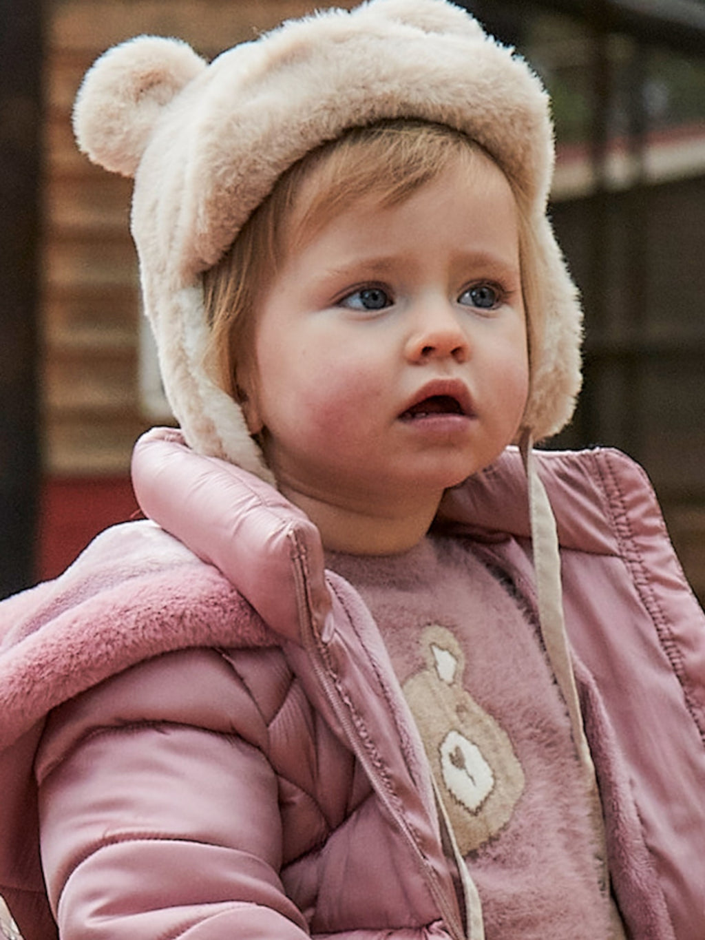 Hat and scarf set, ivory fur, 10020/65