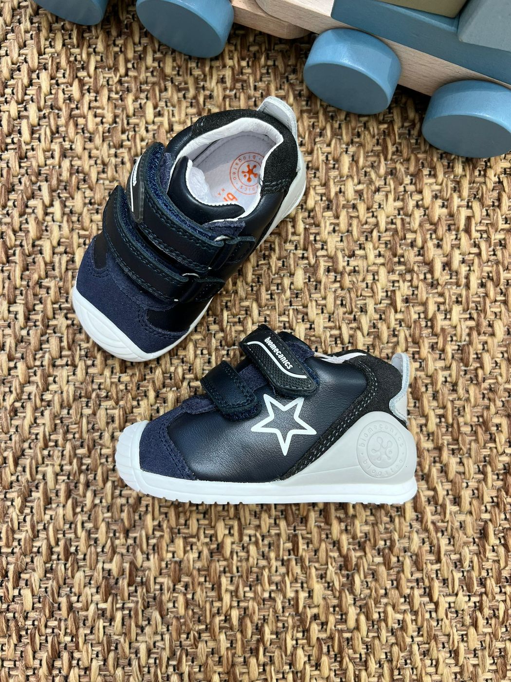 Yellow Baby Shoes 211145