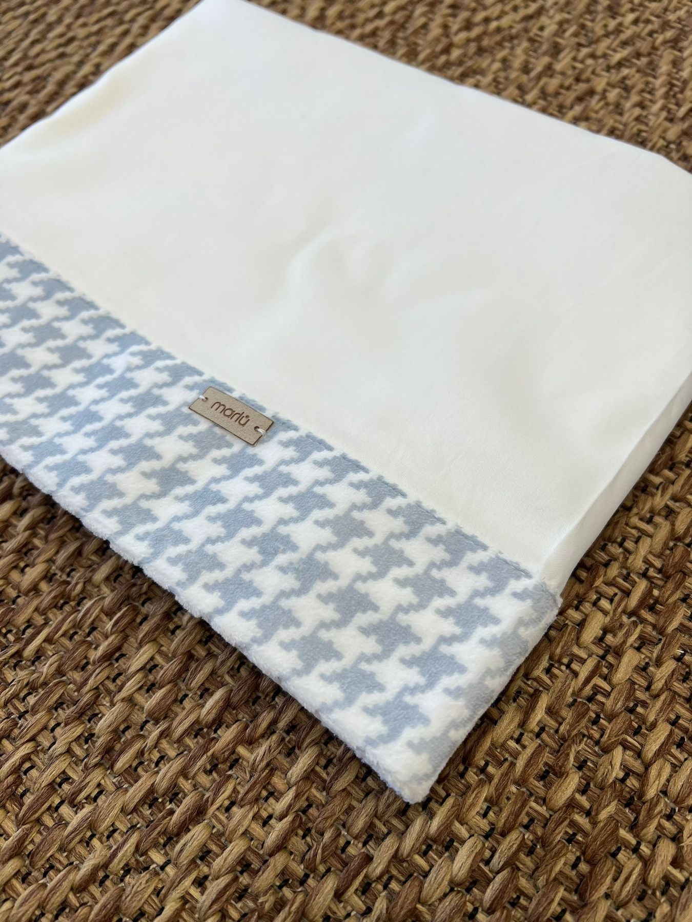 Pied de poule sky blue baby sheet for Vanilla IG73LE