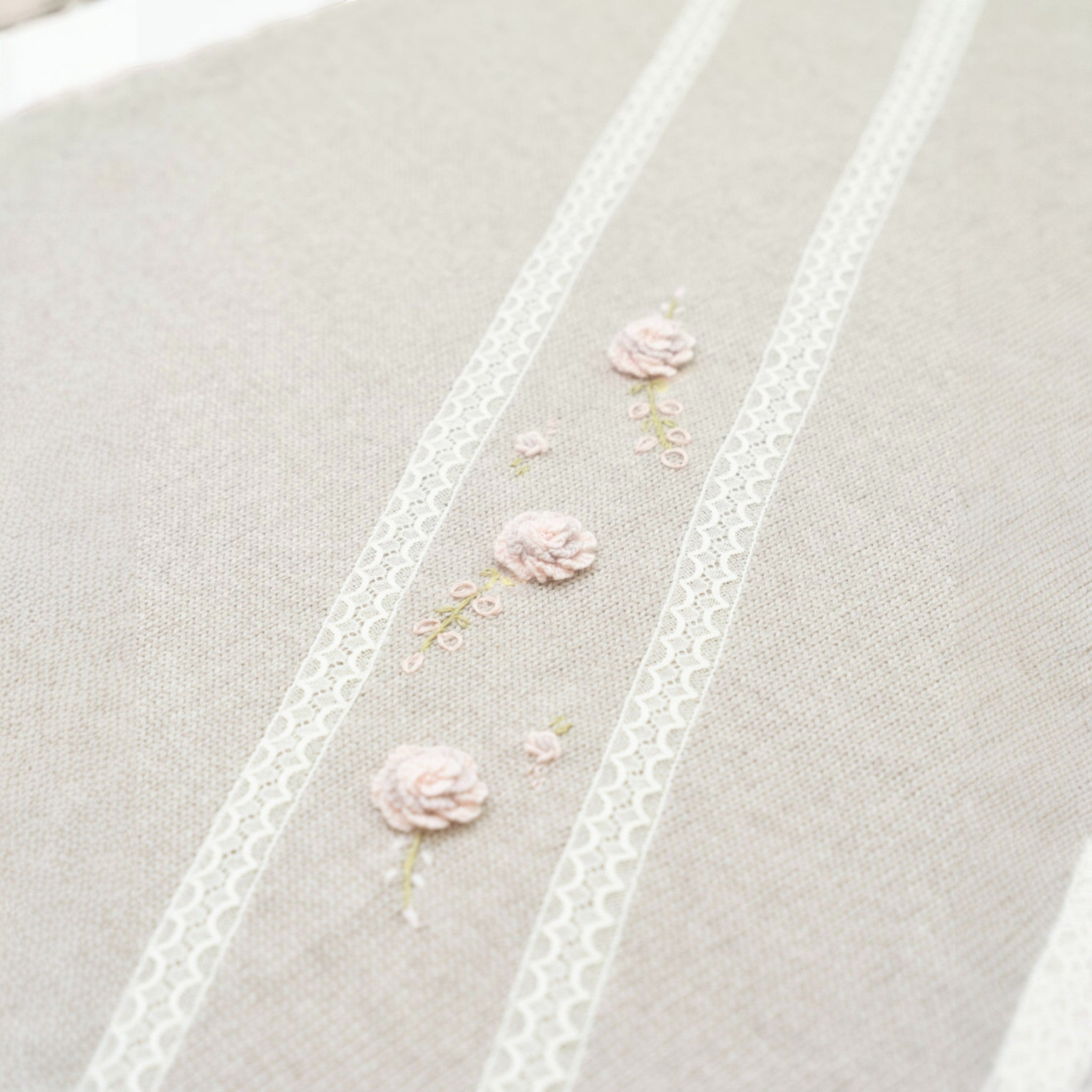 Coperta Pura Lana Ricamo Fiori Rococò CLAUDIA - Piccola Giuggiola CLAUDIA/CO-T