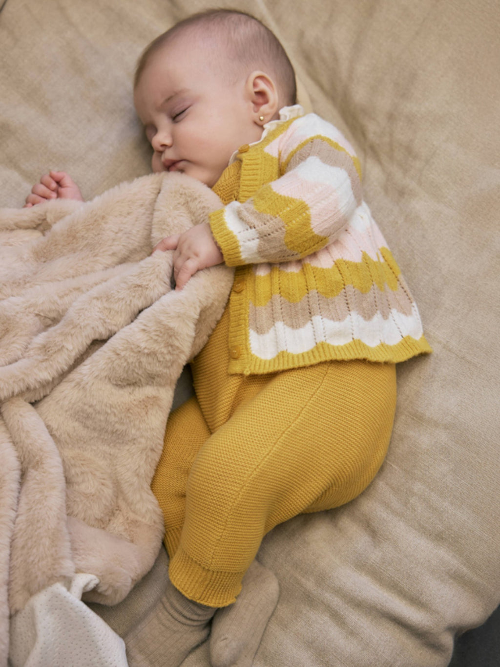 Girl's Yellow Suit 2604/32