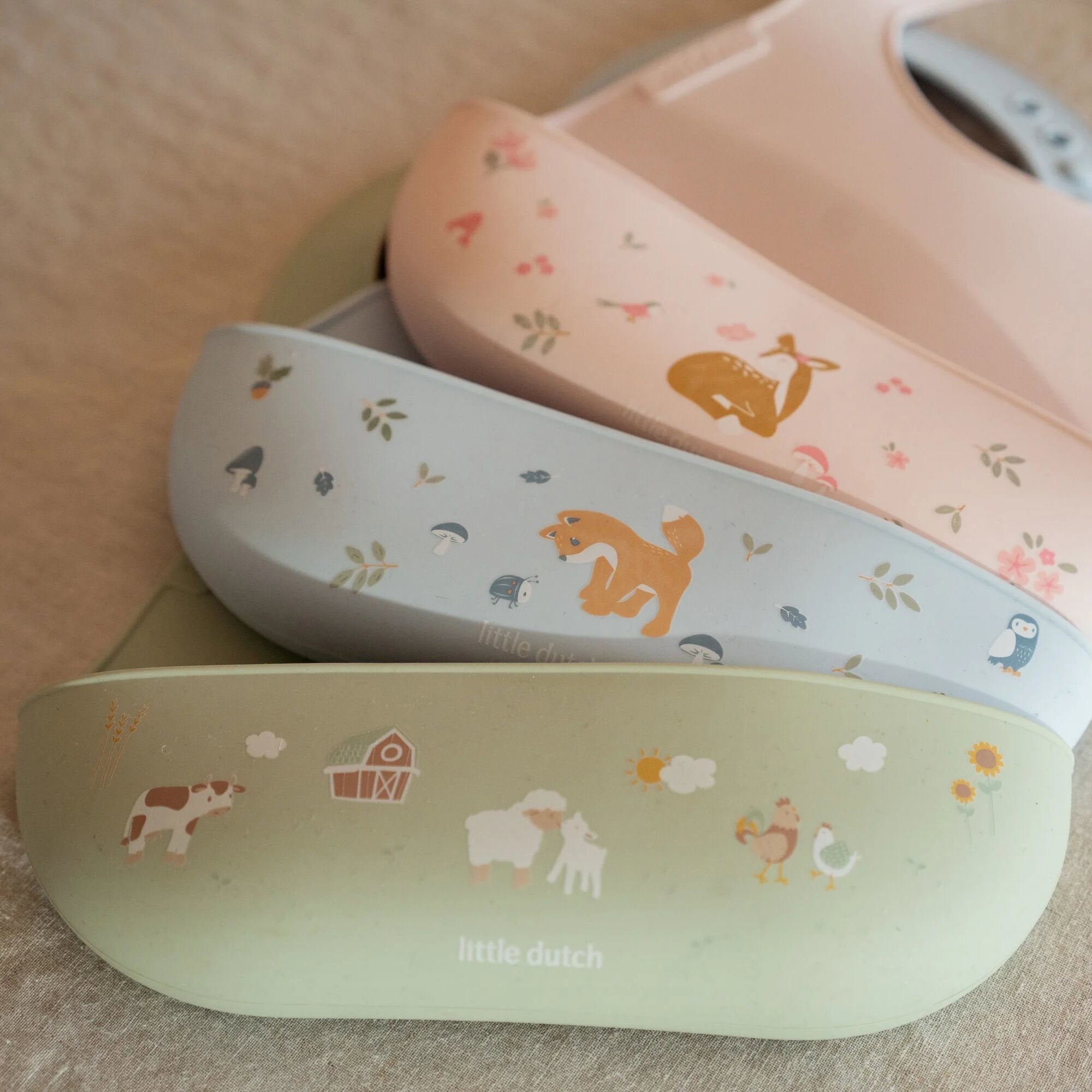 Bavetta in silicone Verde 108034565399 corredino e abbigliamento neonato | NANU' BABY