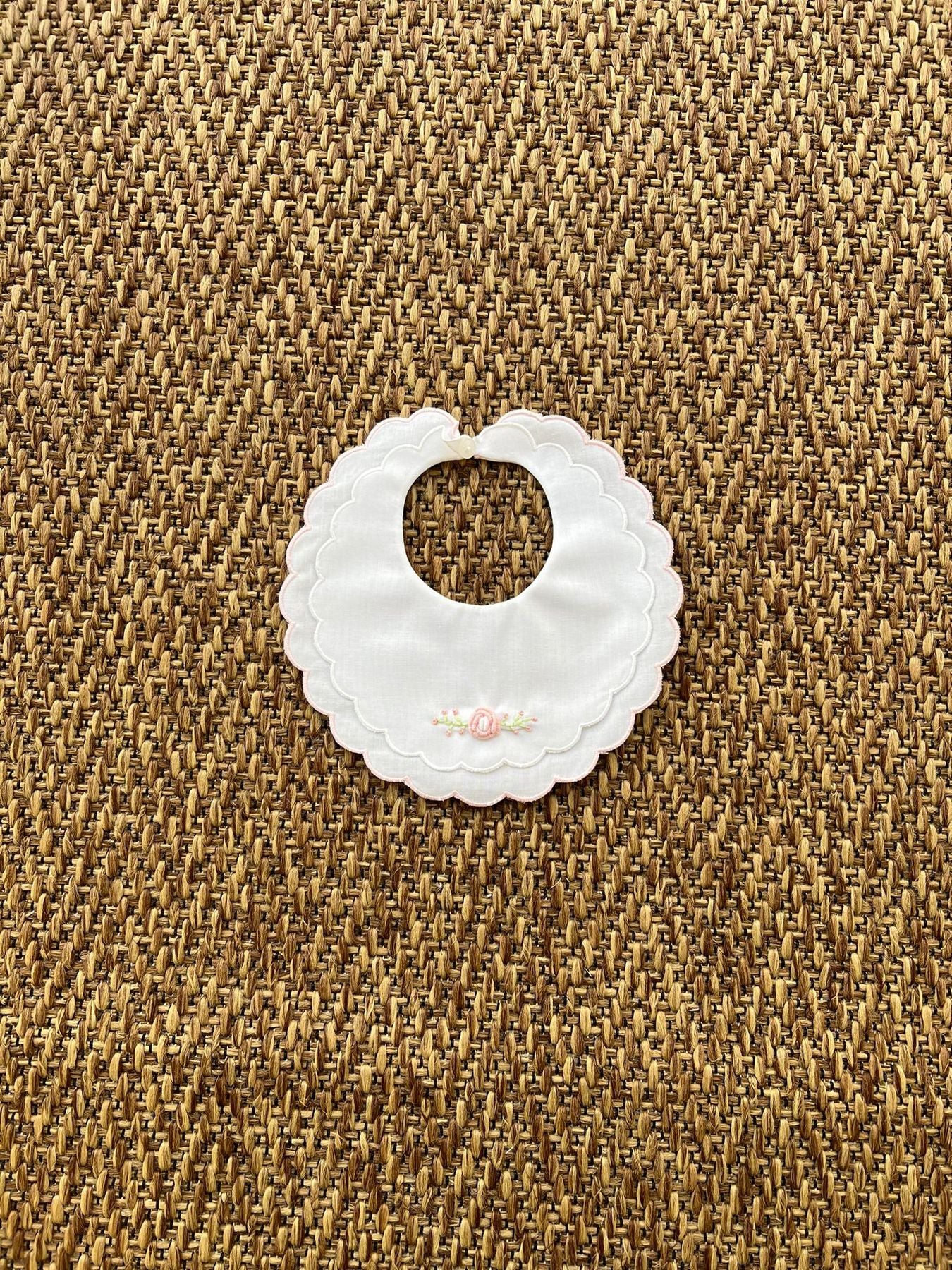 White Baby Bib EP27BAV